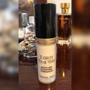 Too Faced Born This Way Sculpting Concealer